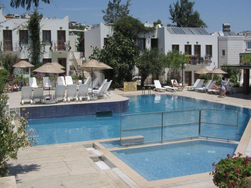 Bronze Hotel Gümbet Eksteriør bilde